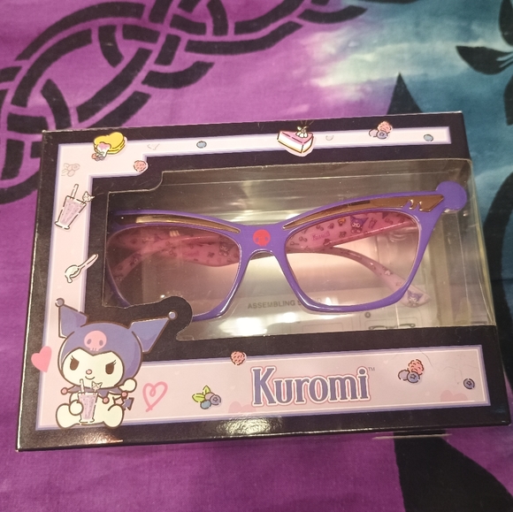 🆕 Kuromi Purple Sunglasses - Picture 2 of 3